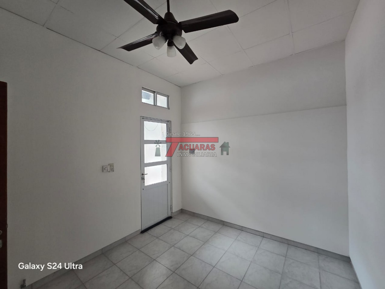 OPORTUNIDAD, CASA INTERNA 3 DORMITORIOS .