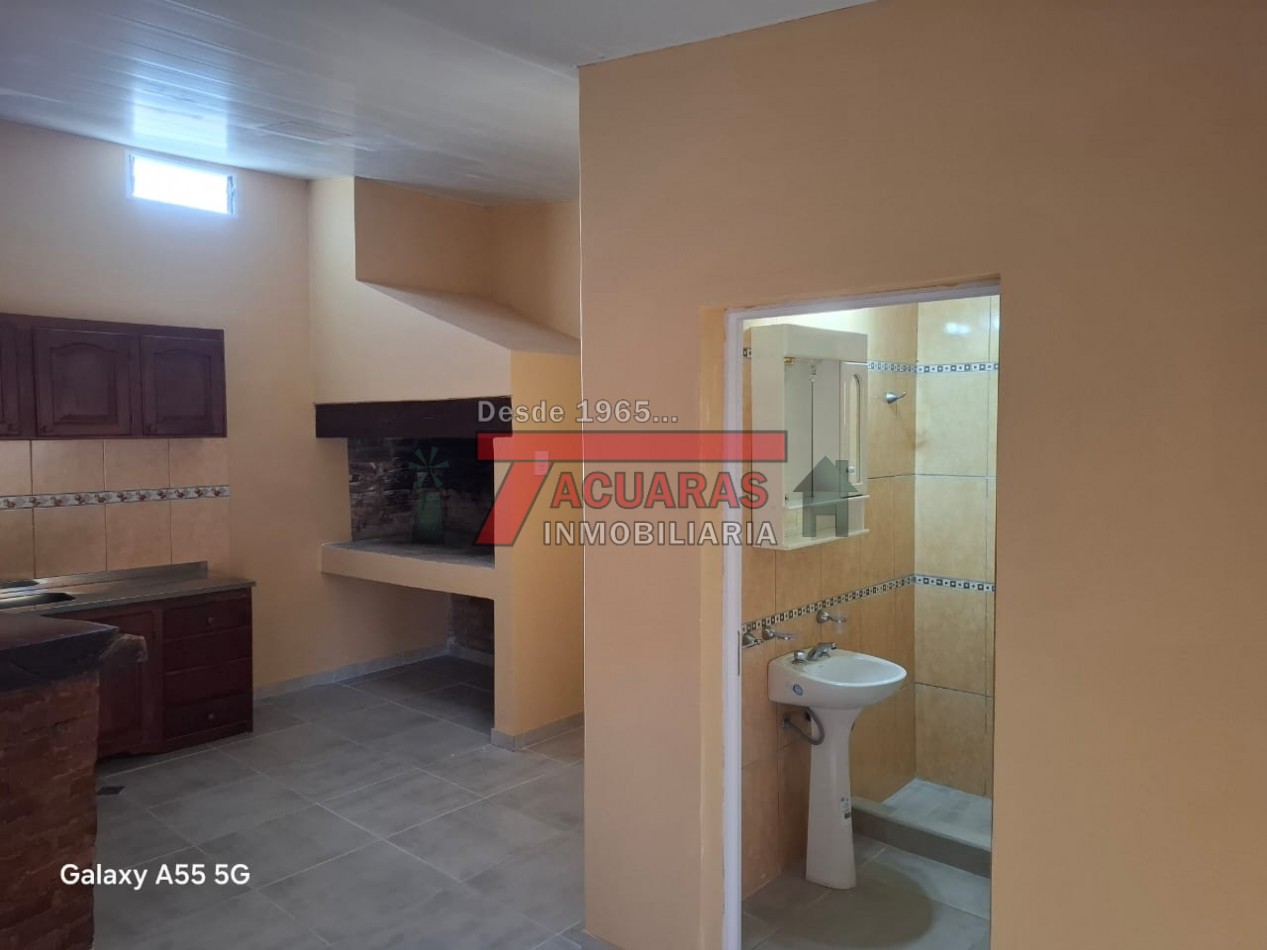 CASA EN VENTA EN SAN BENITO, CALLE SEGUI FRENTE A COLONIA AVELLANEDA.