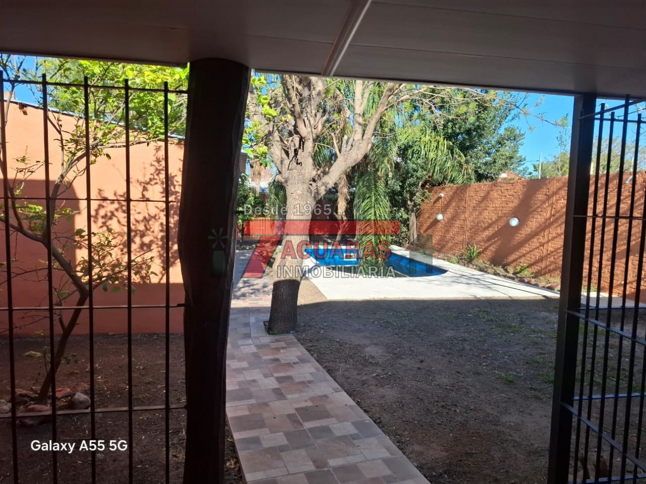 CASA EN VENTA EN SAN BENITO, CALLE SEGUI FRENTE A COLONIA AVELLANEDA.