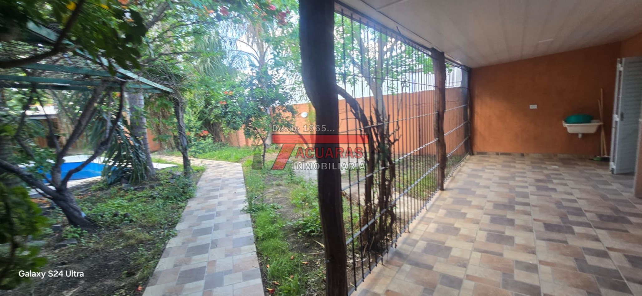 CASA EN VENTA EN SAN BENITO, CALLE SEGUI FRENTE A COLONIA AVELLANEDA.