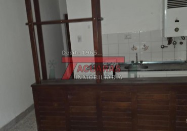 VENTA DE DEPARTAMENTO DE 1 DORMITORIO  EN CALLE COLON .
